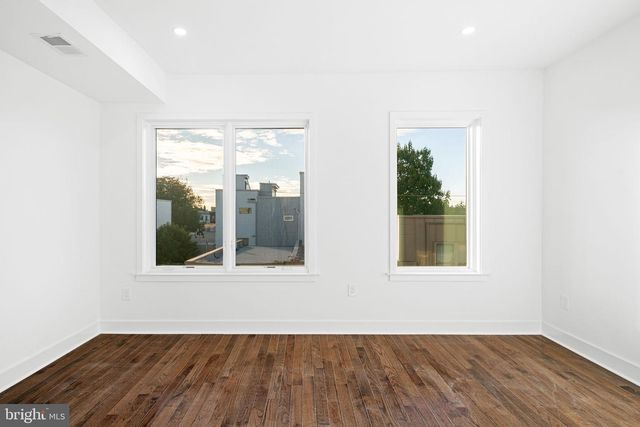 1327 S CAPITOL ST, Philadelphia, PA 19146