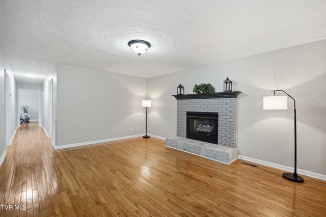 189 Shaw Street, Lebanon, VA 24266