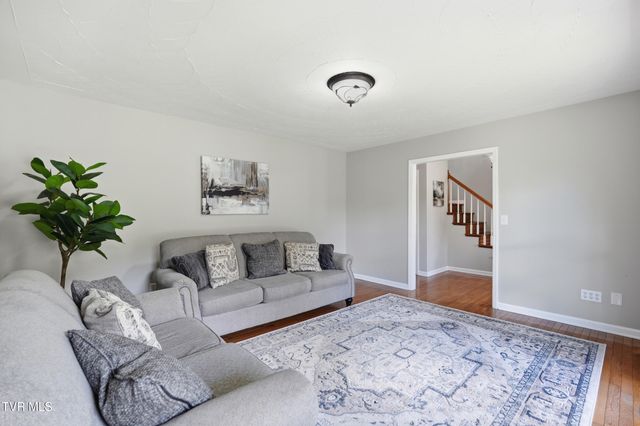189 Shaw Street, Lebanon, VA 24266