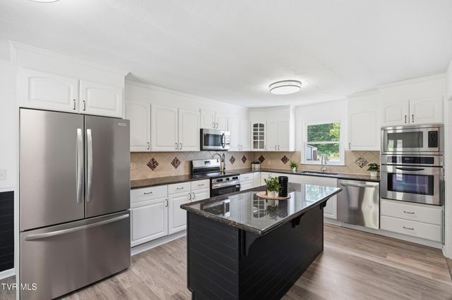 189 Shaw Street, Lebanon, VA 24266