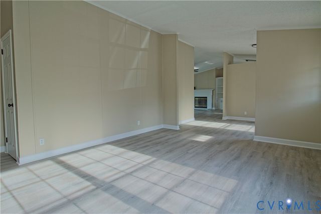 806 Lunenburg Ave, Victoria, VA 23974