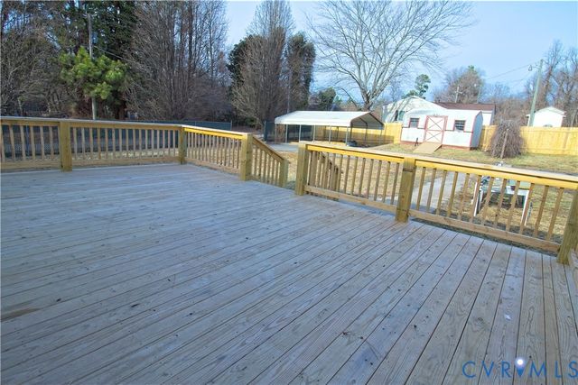 806 Lunenburg Ave, Victoria, VA 23974