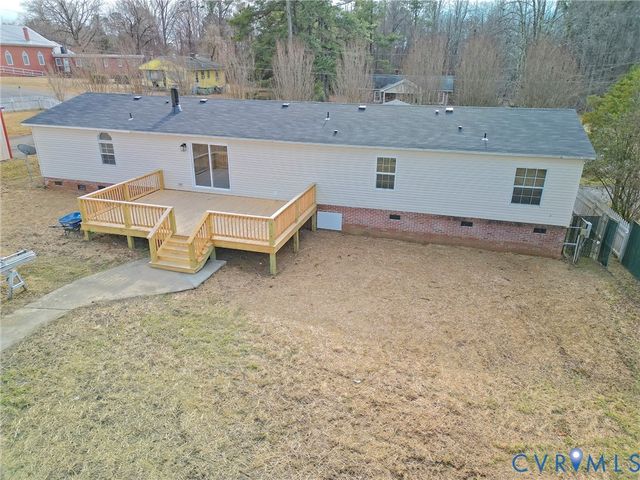 806 Lunenburg Ave, Victoria, VA 23974