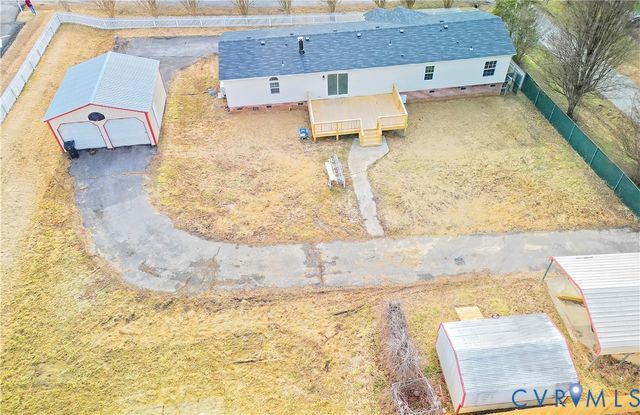 806 Lunenburg Ave, Victoria, VA 23974