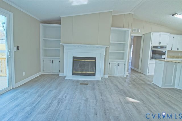 806 Lunenburg Ave, Victoria, VA 23974