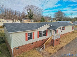 806 Lunenburg Ave, Victoria, VA 23974