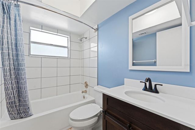 669 52ND AVENUE S, St Petersburg, FL 33705