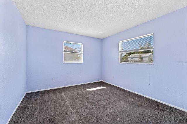 669 52ND AVENUE S, St Petersburg, FL 33705