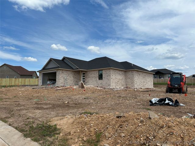 2021 N Everly Drive, Tahlequah, OK 74464