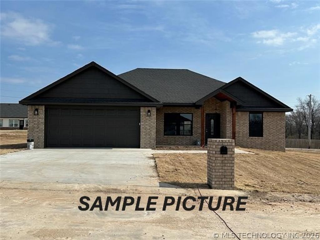 2021 N Everly Drive, Tahlequah, OK 74464