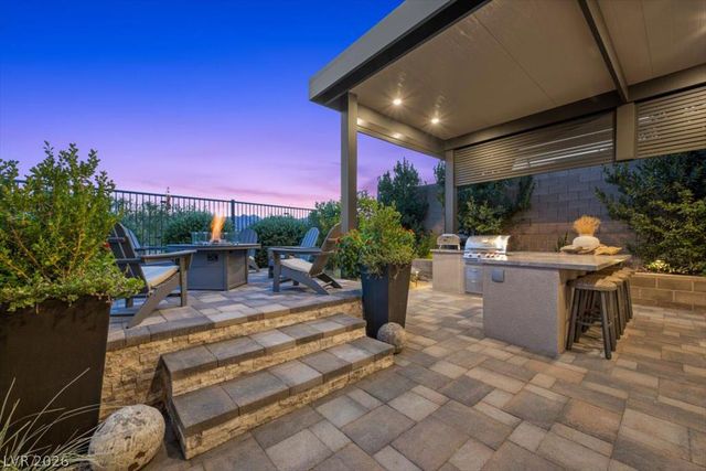 12509 Skyracer Drive, Las Vegas, NV 89138