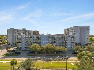 12500 NE 15th Ave 402, North Miami, FL 33161