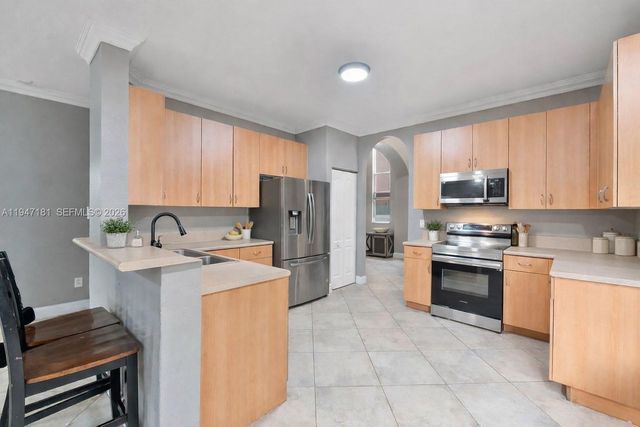 4113 NE 22nd Ln, Homestead, FL 33033