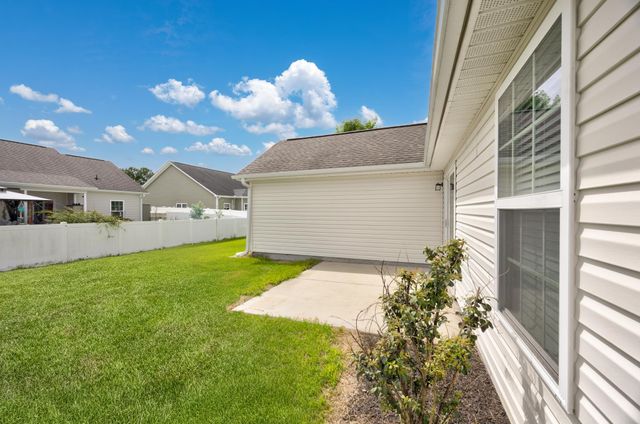 151 Heath Dr., Longs, SC 29568