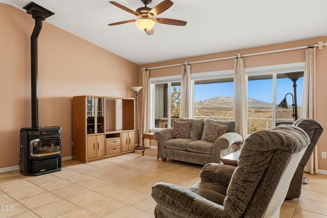 6040 SW Shad Road, Terrebonne, OR 97760