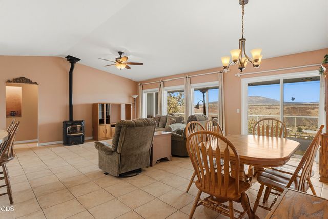 6040 SW Shad Road, Terrebonne, OR 97760