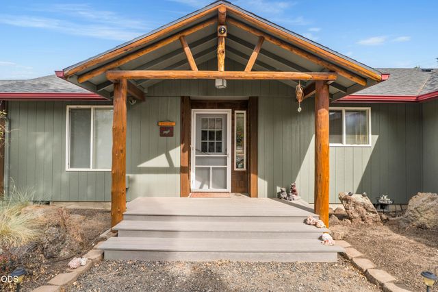 6040 SW Shad Road, Terrebonne, OR 97760