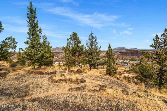 6040 SW Shad Road, Terrebonne, OR 97760