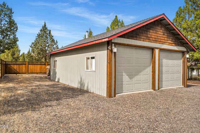 6040 SW Shad Road, Terrebonne, OR 97760