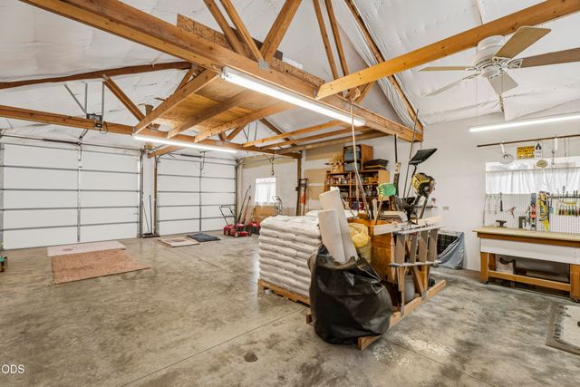 6040 SW Shad Road, Terrebonne, OR 97760