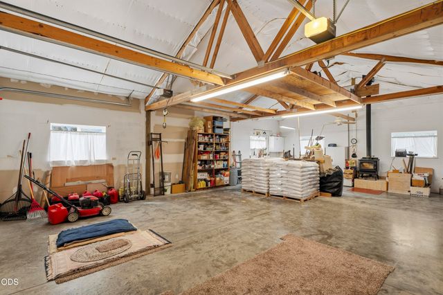 6040 SW Shad Road, Terrebonne, OR 97760