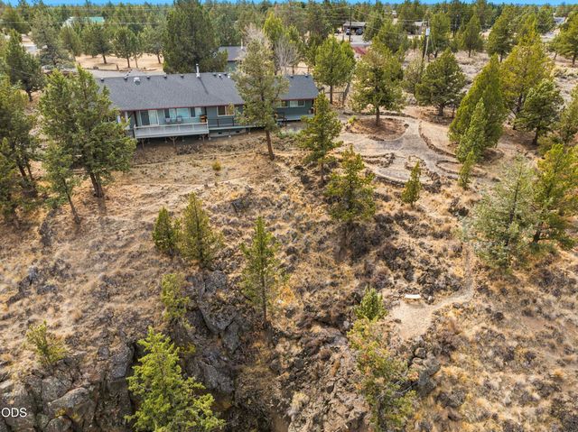 6040 SW Shad Road, Terrebonne, OR 97760