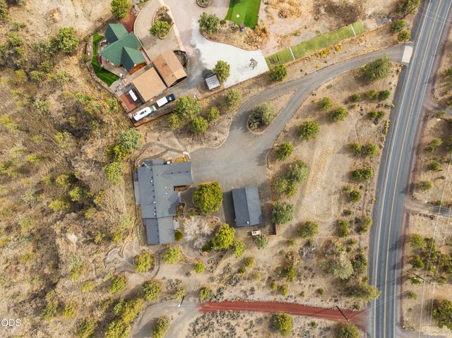 6040 SW Shad Road, Terrebonne, OR 97760