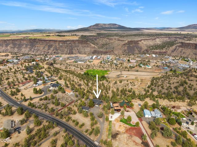 6040 SW Shad Road, Terrebonne, OR 97760