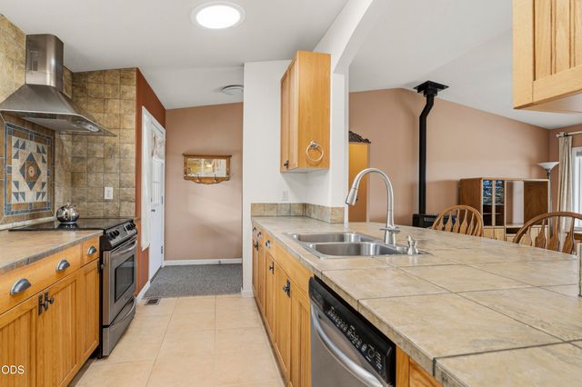 6040 SW Shad Road, Terrebonne, OR 97760
