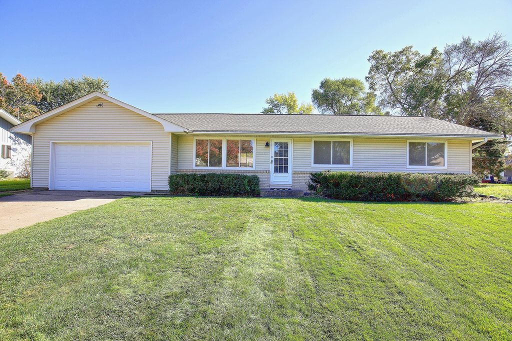 10309 Yukon Street NW, Coon Rapids, MN 55433