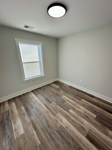 208 Derek Ct, Portland, TN 37148