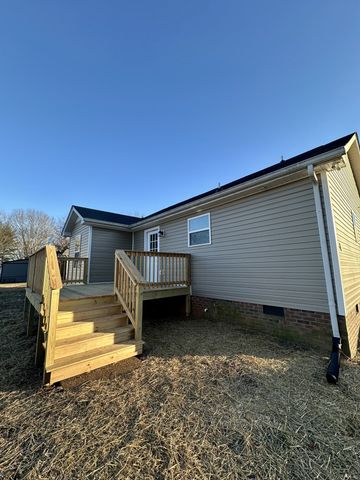 208 Derek Ct, Portland, TN 37148
