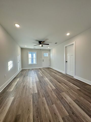 208 Derek Ct, Portland, TN 37148