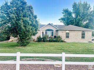 4181 W DELRAY RD, Vernal, UT 84078