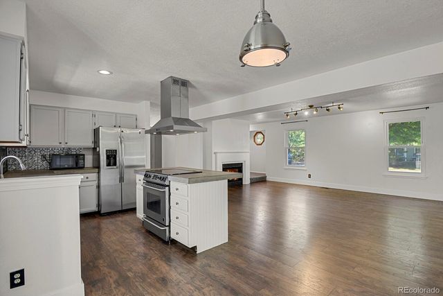 4132 S Richfield Way, Aurora, CO 80013