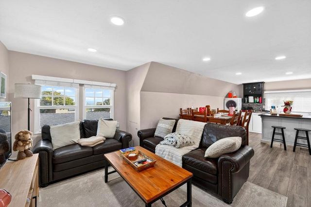 410 Pine Avenue, Pacific Grove, CA 93950