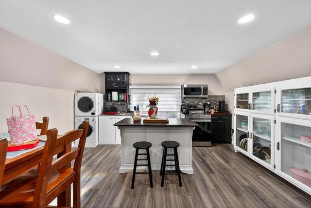 410 Pine Avenue, Pacific Grove, CA 93950