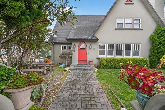 410 Pine Avenue, Pacific Grove, CA 93950