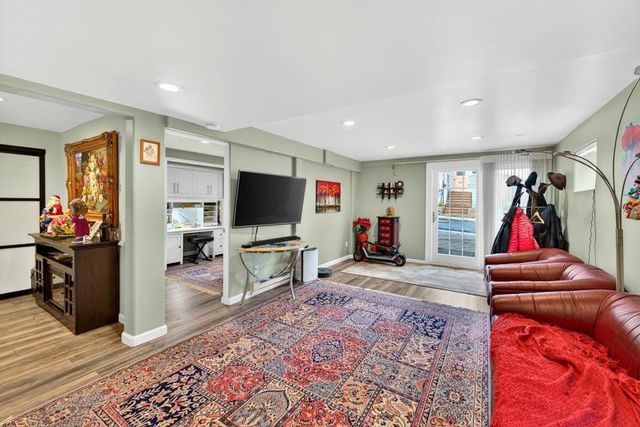 410 Pine Avenue, Pacific Grove, CA 93950