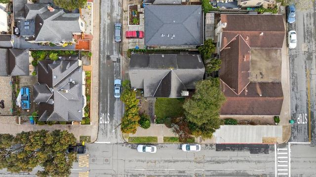 410 Pine Avenue, Pacific Grove, CA 93950