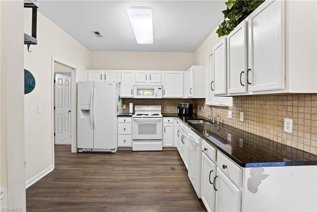 4020 Tutbury Drive, Jamestown, NC 27282