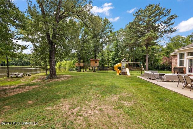 6 Red Head Point, Raymond, MS 39154