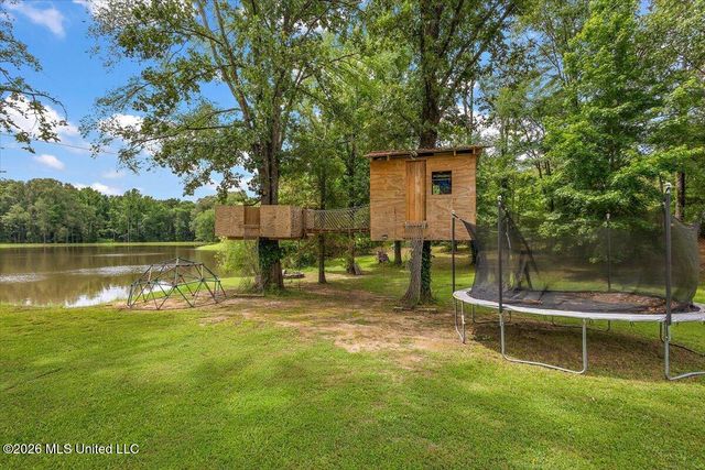 6 Red Head Point, Raymond, MS 39154