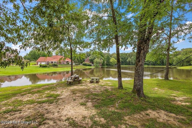 6 Red Head Point, Raymond, MS 39154
