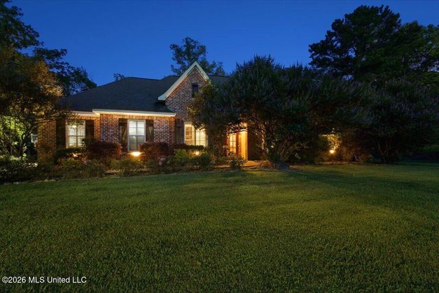 6 Red Head Point, Raymond, MS 39154