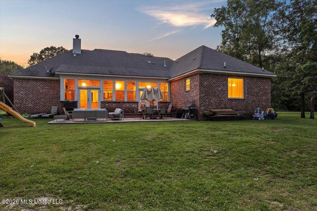6 Red Head Point, Raymond, MS 39154