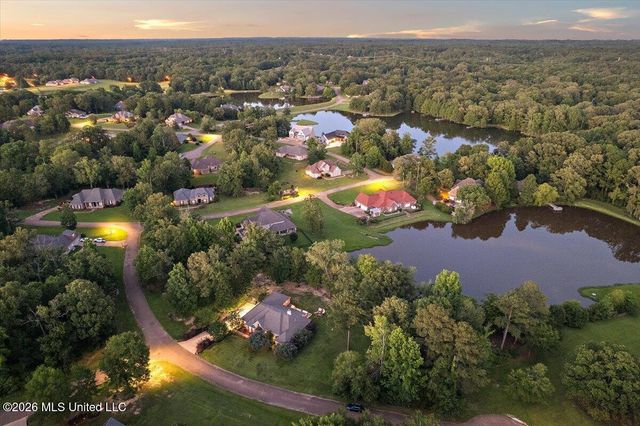 6 Red Head Point, Raymond, MS 39154