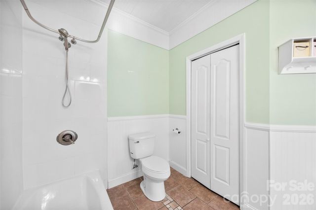 601 Elmwood Circle, Dallas, NC 28034