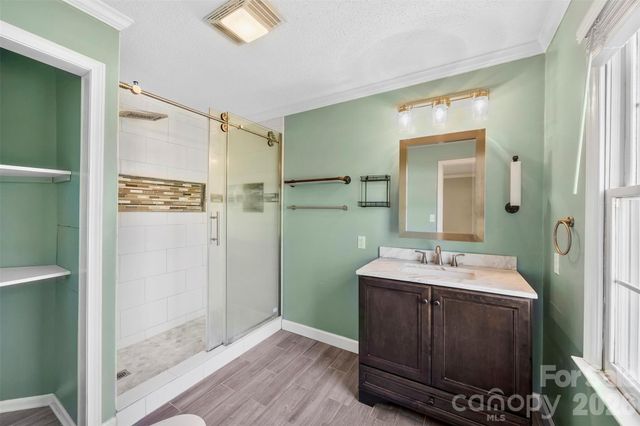 601 Elmwood Circle, Dallas, NC 28034