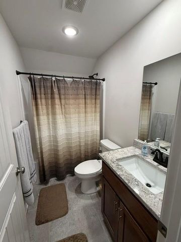 16338 Lois Lane, Basehor, KS 66007